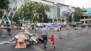 歴史を見つめてきた通り