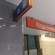 エレベーターで地上まで行けるKingsX駅