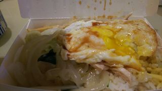 こってり美味しい鶏肉飯