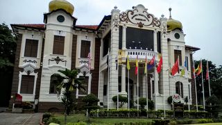 独立の経緯がわかる…