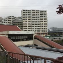 駅近には高層のマンションが多い