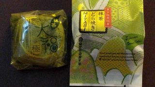 名物の大福と抹茶どら焼き