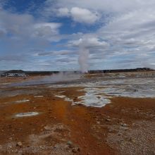 様々な温泉火山活動を見学できる