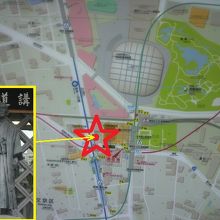 嘉納治五郎の像の場所です。文京シビックセンターの東側です。