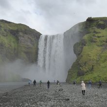 滝の遠景