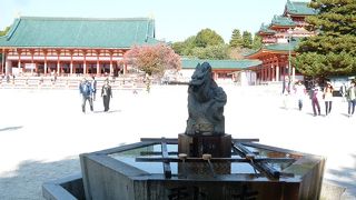 大極殿の右（東）が蒼龍楼です！