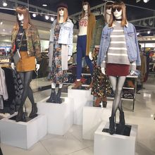 コーディネートしやすい服がたくさん