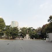 歴史感じる公園