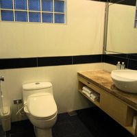 ここのガラスブロックも明かり取り