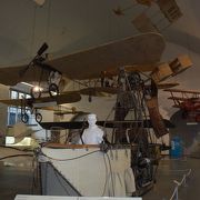 ドイツ博物館を訪問，飛行機の展示数が少ない，場所を間違った。