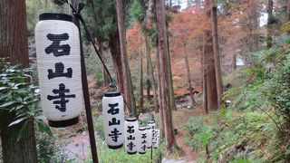 紅葉が美しい石山寺