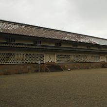 金沢城三十間長屋