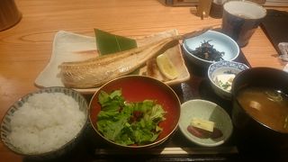 コリドーに新規出店のぬる燗佐藤