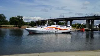 ドゥマイ(インドネシア)へのボート