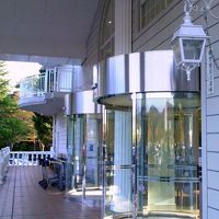 ホテル入り口です