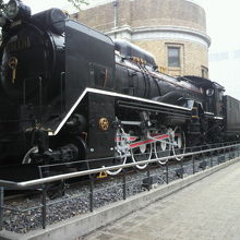 Ｄ５１型蒸気機関車２３１号は、３６年間、走り続けた機関車です