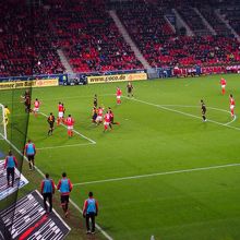 武藤を探してください。