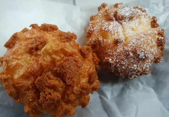 小ぶりなシュークリーム