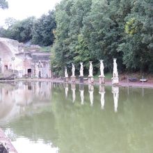 ヴィッラ アドリアーナ