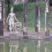 ヴィッラ アドリアーナ 