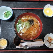 かけうーめん　700円