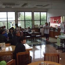手打ちラーメンは麺がモチモチしています