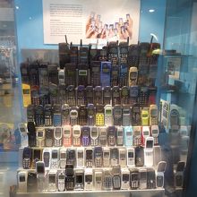 携帯電話の展示