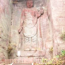 大きな観音像です