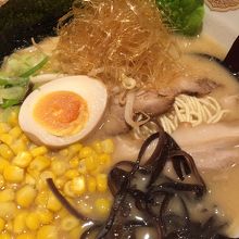 黄金ふかひれラーメン