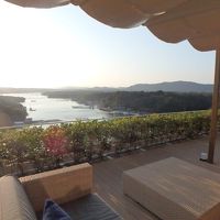 テラスからの眺望は最高の贅沢