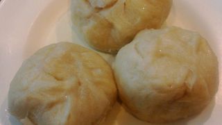 元町商店街の肉まん屋さん