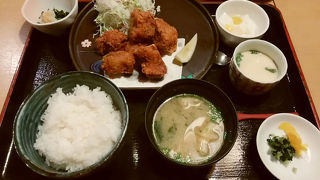 【オススメしません】まるで居酒屋のようにうるさい店！【料理も美味しくない】