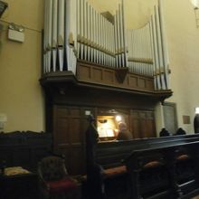 パイプオルガン演奏中