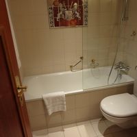 シャワールームは別にありました