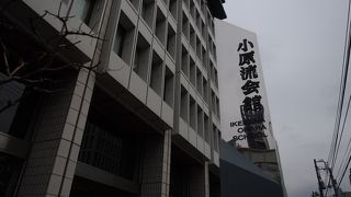 骨董通り沿いにあります