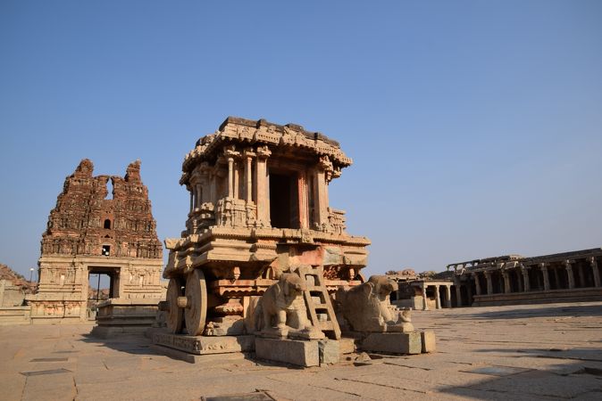 ヴィッタラ寺院