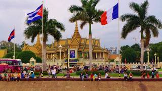 ゆったりと流れる川