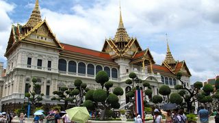 【バンコク】ワット・プラケオとセットで見学