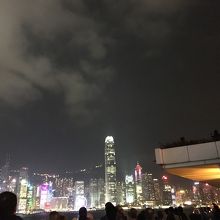 雲も光って見える