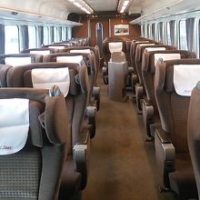 グリーン車の車内