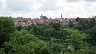 緑豊かな公園で渓谷美も楽しめます