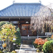 南谷寺目赤不動の美しい境内