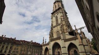 日曜は人通りが少なくて緊張しながら歩きました