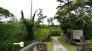 東京湾に突き出ています