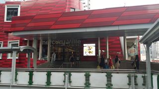 レストランがたくさん