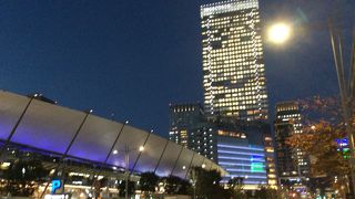 日本を代表する駅。