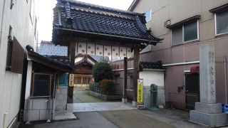 ポップなお寺でした。