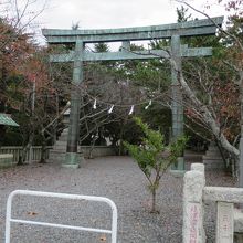 神社鳥居