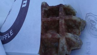 駅中です。おみやげにいいですね。