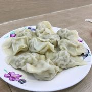 ツルンと食べられる、美味しい黄ニラの水餃子！